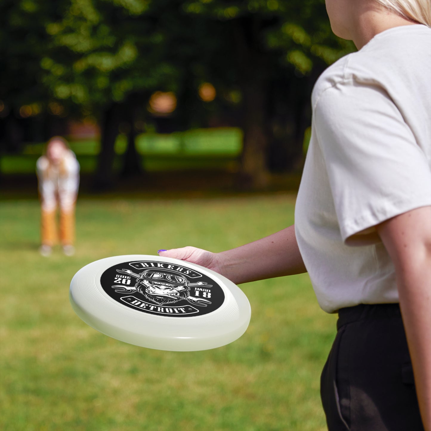 Bikers Detroit Graphic Frisbee – Vintage Motorcycle Skull Disc